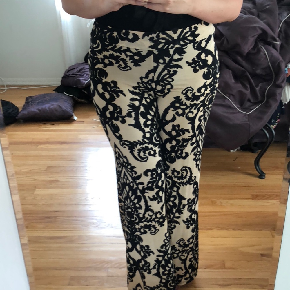 Black and Tan stretchy pants